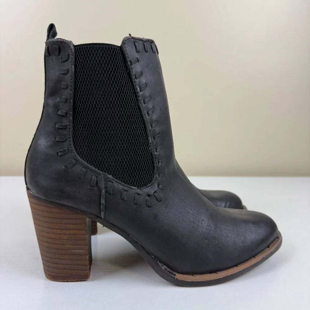 Vintage Havana Black Leather Ankle Boots